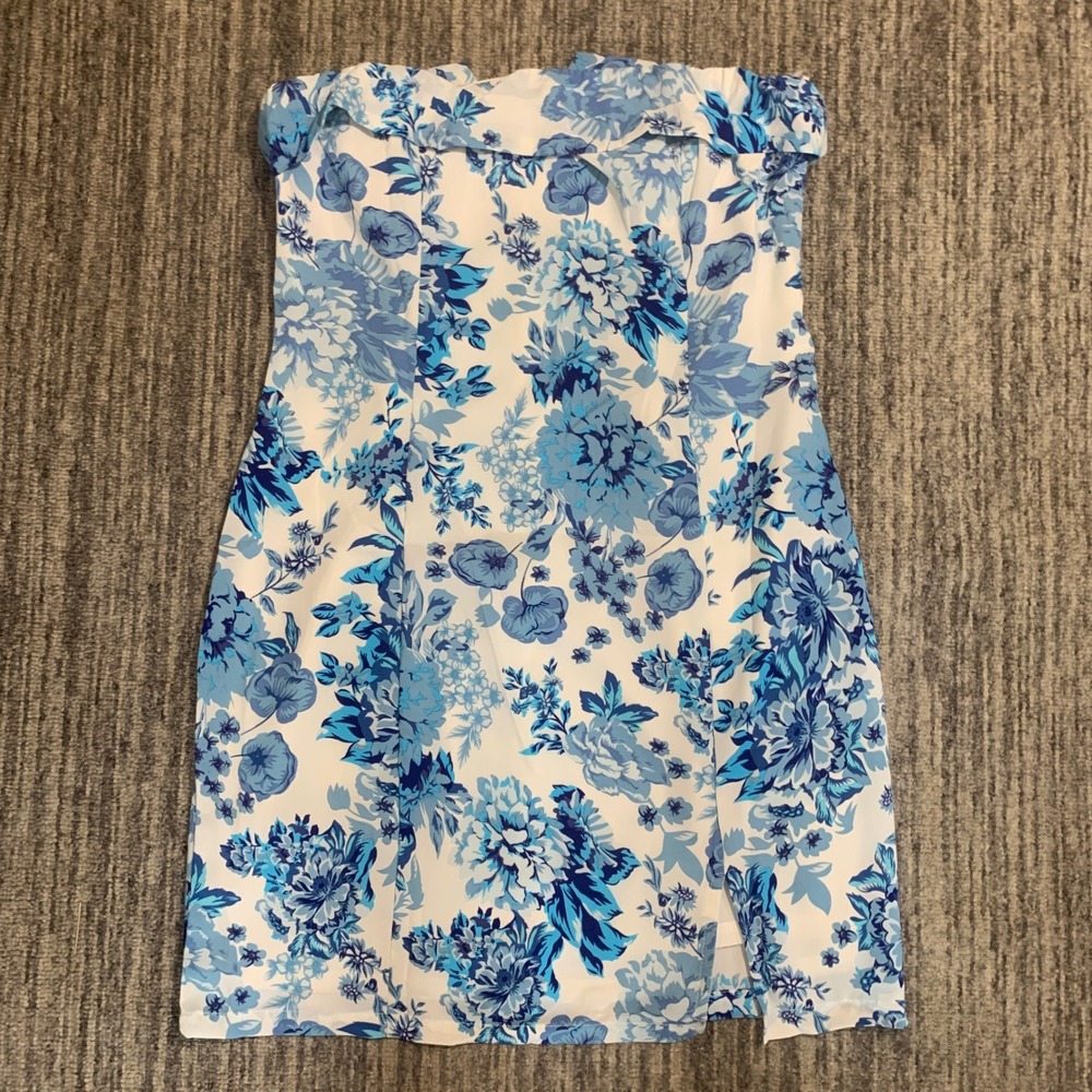 That's So Fetch Floral Mini Dress Strapless Blue White Summer Party S